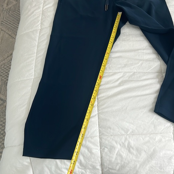 Lululemon travel drawstring pants - Navy - Picture 7 of 10